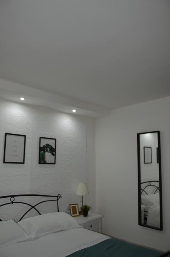 Carmelina 20 Apartment Наполи Екстериор снимка